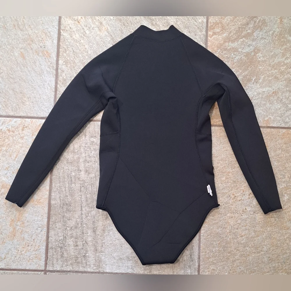 MATUSE Miriam Reversible Women’s 1.5 mm L/S Springsuit, Navy/Black, s. 8 - Picture 10 of 16